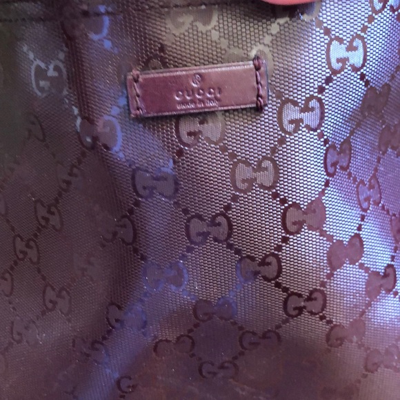 SOLD .Gucci Messenger Bag . Authentic . RARE . - Picture 2 of 6